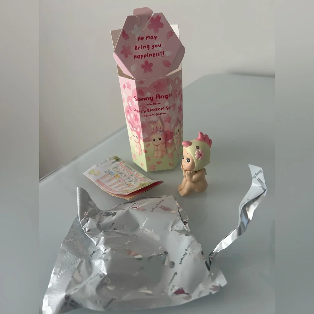 Viral Sonny Angel Cherry Blossom Series Parrot Figure - Picture 1 of 6